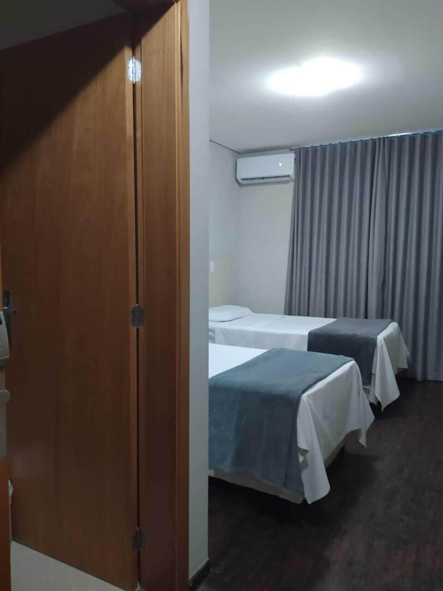 Hotel Front Expominas