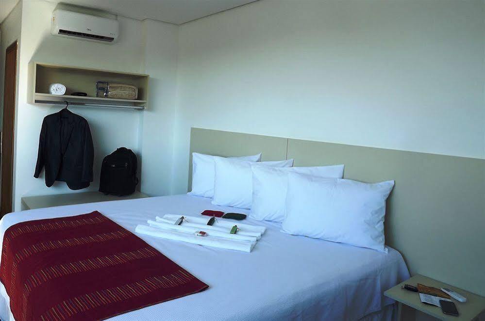Hotel Front Expominas 3*